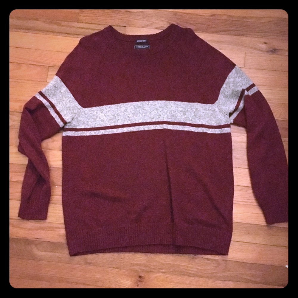 AE men’s sweater size XL